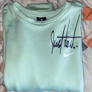 Nike pullover